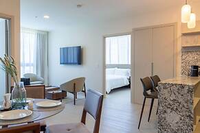 Arcadia Condo Suites