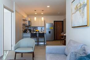 Arcadia Condo Suites