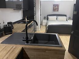 Immaculate 2-bed Apartment in London