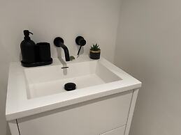 Immaculate 2-bed Apartment in London