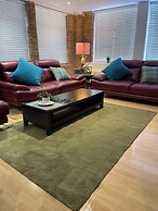 Immaculate 2-bed Apartment in London