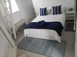 5 Bedroomed Fisherman's Cottage in Struis Bay