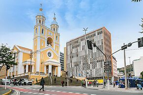 Prédio Novo e Moderno no Centro com cama king-size