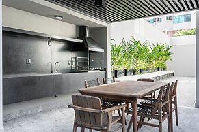 Prédio Novo e Moderno no Centro com cama king-size