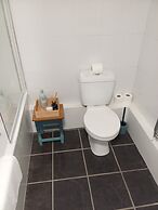 3 Bed Home near Hiking Trails & Parks