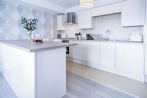 Harbour View - 2 Bedroom Apartment - Milford Haven