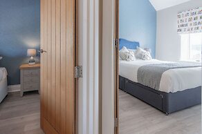 Harbour Heights - 2 Bed Apartment - Milford Haven