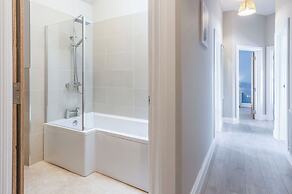 Harbour Heights - 2 Bed Apartment - Milford Haven