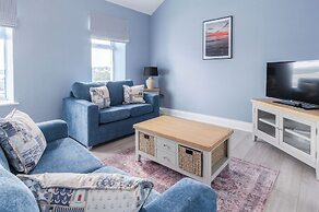 Harbour Heights - 2 Bed Apartment - Milford Haven