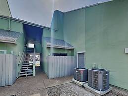 Pv136 - Coastal Cozy and a View