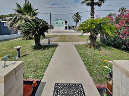 Avea609-island Cabana