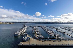 Marina Square Suites