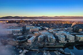 Marina Square Suites