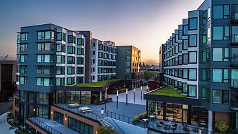 Marina Square Suites