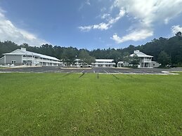 Lake Park Inn
