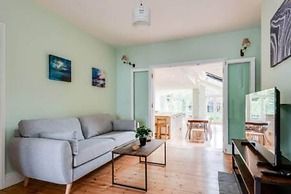 Summertown 4-br Family Home - Bright Spacious