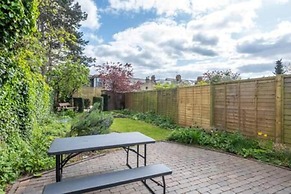 Summertown 4-br Family Home - Bright Spacious