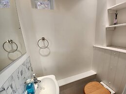 Summertown 4-br Family Home - Bright Spacious