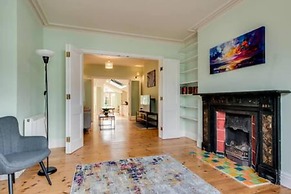 Summertown 4-br Family Home - Bright Spacious