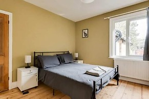 Summertown 4-br Family Home - Bright Spacious