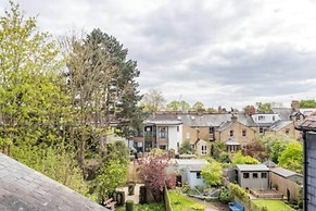 Summertown 4-br Family Home - Bright Spacious