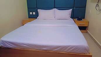 Ikad Hotel and Suite Borno Way