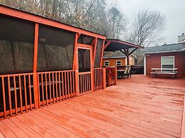 Modern Mountain Gamers Getaway