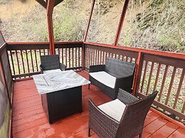 Modern Mountain Gamers Getaway