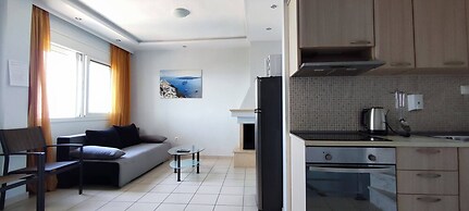 Calm and Peaceful First Line House in Front of the sea