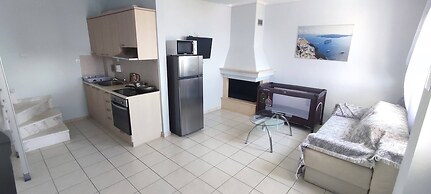 Calm and Peaceful First Line House in Front of the sea