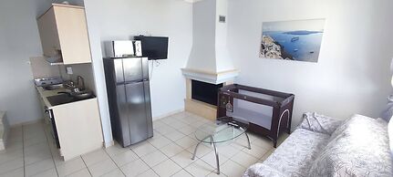 Calm and Peaceful First Line House in Front of the sea