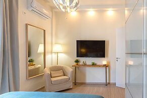 Phaedrus Living Modern City Flat Gkyzi