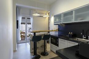 Phaedrus Living Modern City Flat Gkyzi