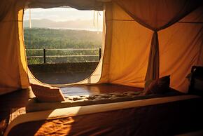 Alam Caldera Camp & Resto