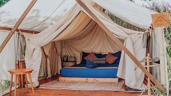 Alam Caldera Camp & Resto