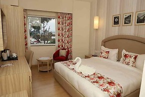 Hotel Mayvillas Luxury Boutique Stay