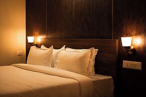 Poojaris Niranthara Kabini