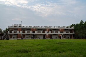 Poojaris Niranthara Kabini