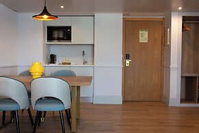 VIP Executive Suites do Marques Hotel