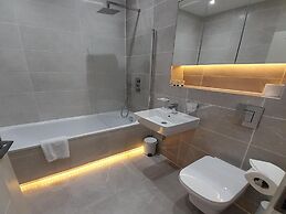 Slough Museum, Two-bedroom Apartment by Belvilla