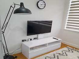 Slough Museum, Two-bedroom Apartment by Belvilla