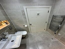 Slough Museum, Two-bedroom Apartment by Belvilla