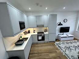 Slough Museum, Two-bedroom Apartment by Belvilla