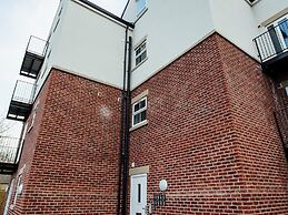 Two-bedroom Near Windsor Castle by Belvilla