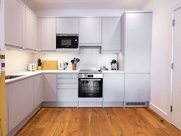 Burnham Beeches One-bedroom Apartment by Belvilla