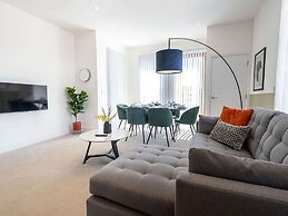 Wimbledon Tennis Retreat 3-bedroom by Sojo Stay