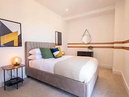 Wimbledon Tennis Retreat 3-bedroom by Sojo Stay