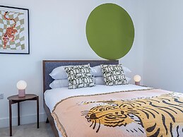 Horniman Museum Harmony Two-bedroom by Sojo Stay