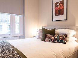 Explore Granary Square Two Bedroom by Belvilla