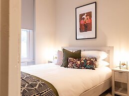 Explore Granary Square Two Bedroom by Belvilla